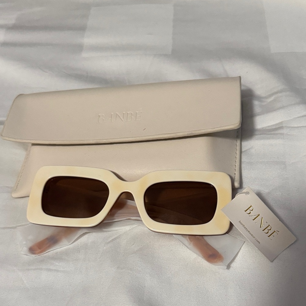 BANBE Cream Rectangular Sunglasses NWT - image 1